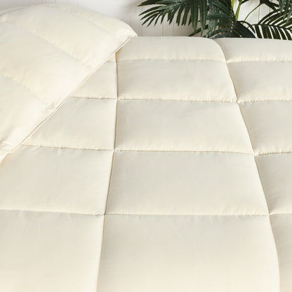  Superior Solid All Season Down Alternative Microfiber Comforter - Ivory