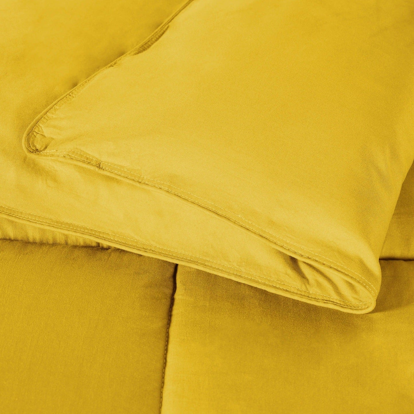  Superior Solid All Season Down Alternative Microfiber Comforter - Yellow